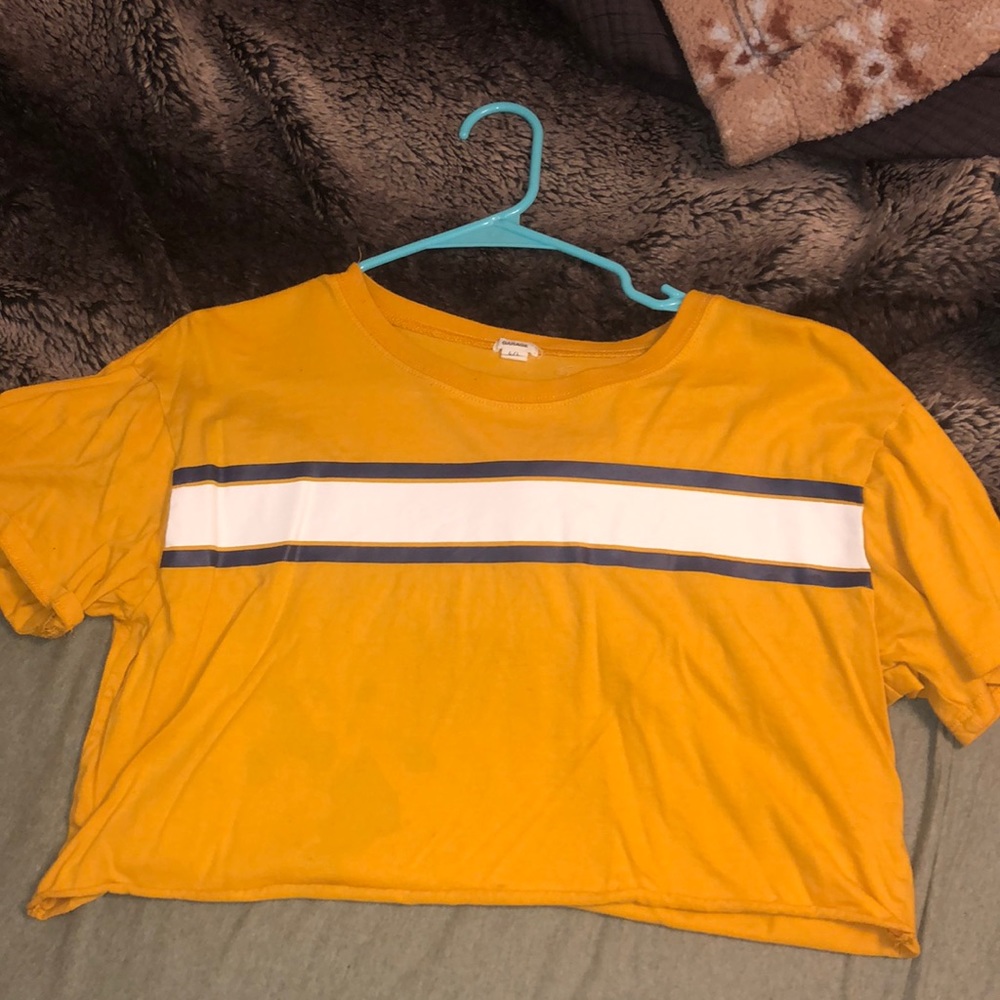 GARAGE size L cropped shirt